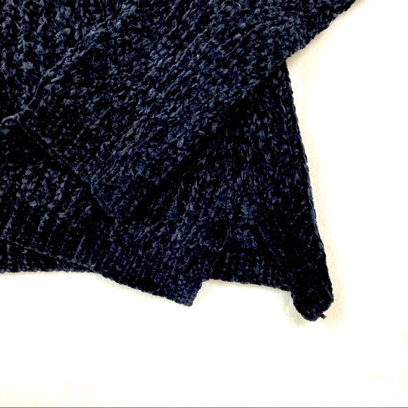 Black Aeropostale Soft Knot Sweater - Picture 3 of 4